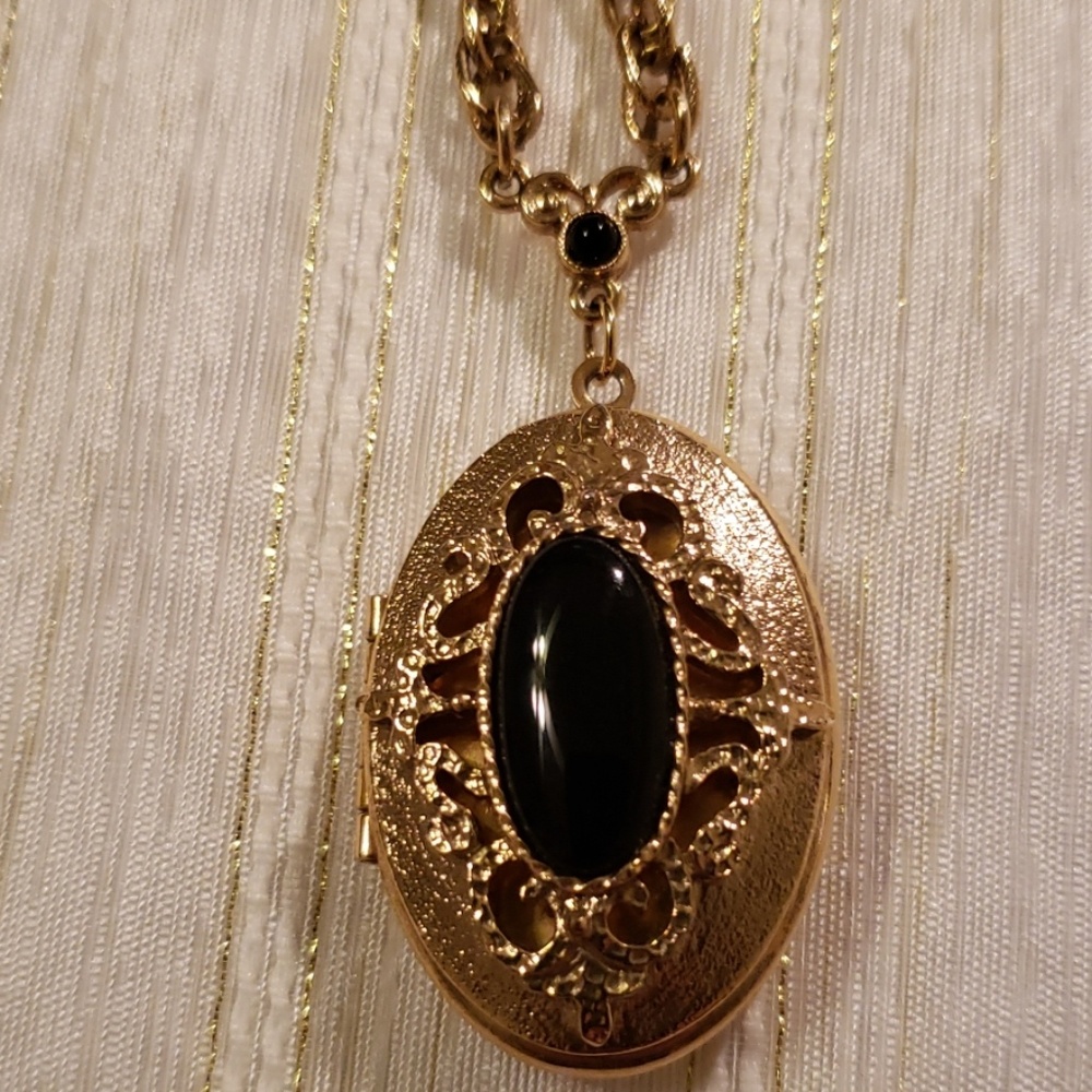 1928 Gold Tone Locket Necklace